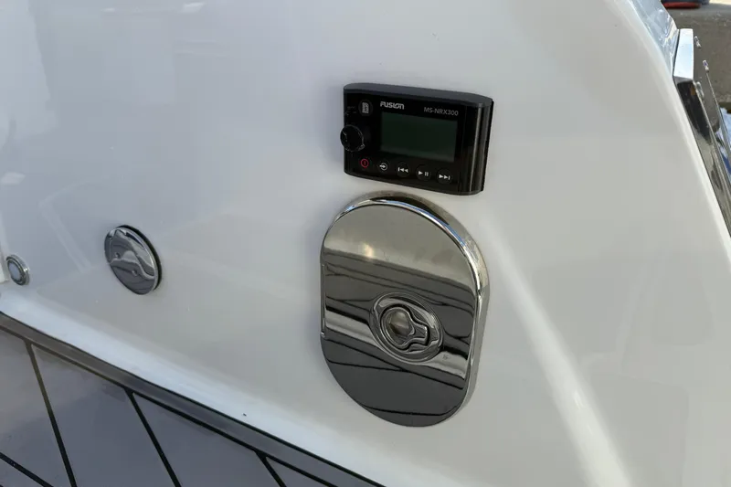  Yacht Photos Pics 2022 Monterey 385SS Super Sport boat with Fusion MS-NRX300 stereo control.