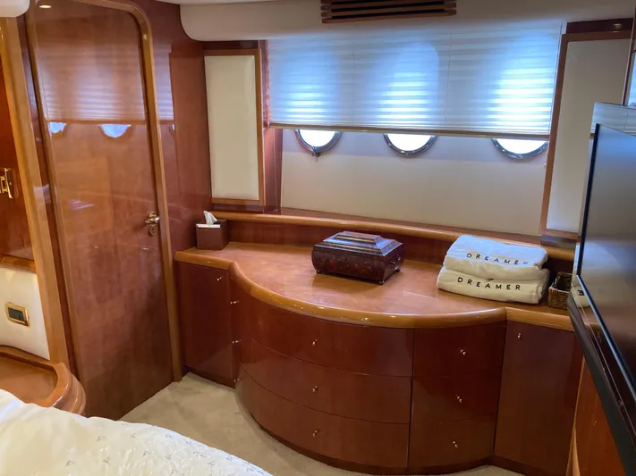 Dreamer Yacht Photos Pics 