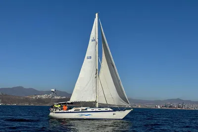 Islander 36