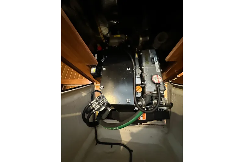 "meru" Yacht Photos Pics Engine compartment of a 2019 Catalina 425 sailboat, showcasing mechanical components.