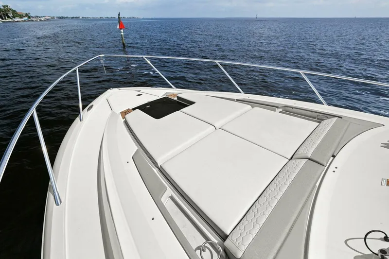  Yacht Photos Pics 2022 Tiara Sport 43 LE