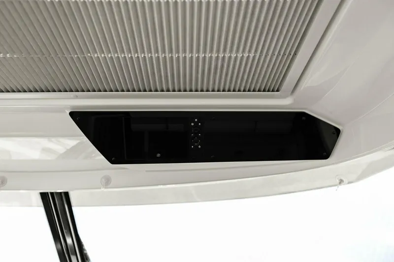  Yacht Photos Pics 2022 Tiara Sport 43 LE