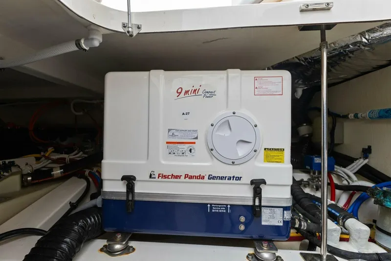  Yacht Photos Pics 2022 Tiara Sport 43 LE