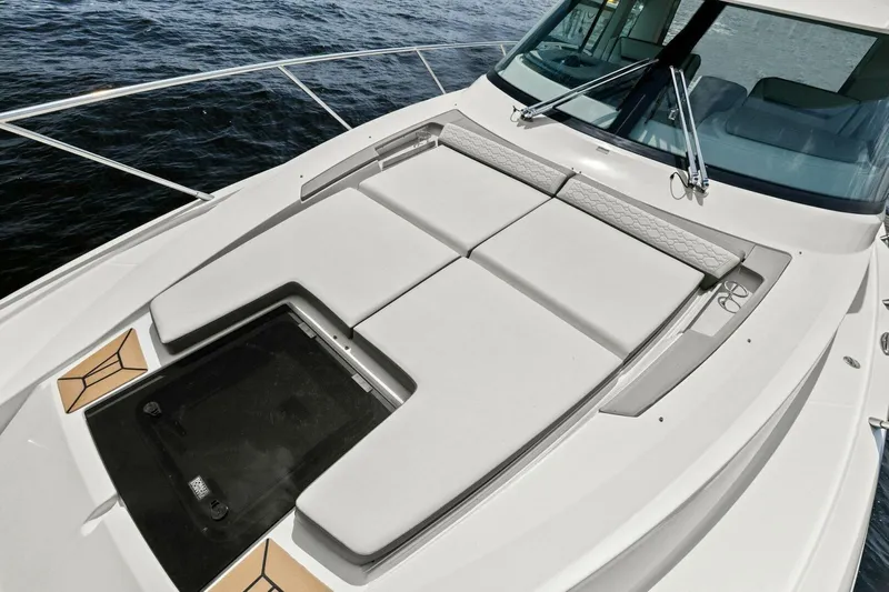  Yacht Photos Pics 2022 Tiara Sport 43 LE