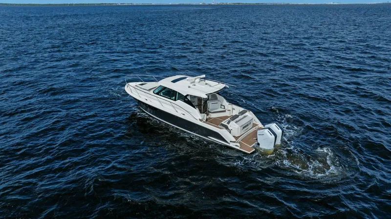  Yacht Photos Pics 2022 Tiara Sport 43 LE