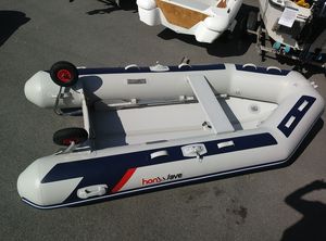 2021 Honwave t32 air rib with wheels £1450 2021 boat with transom wheels fitted