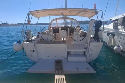 2017 Dufour 460