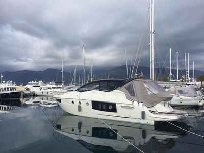 Yacht