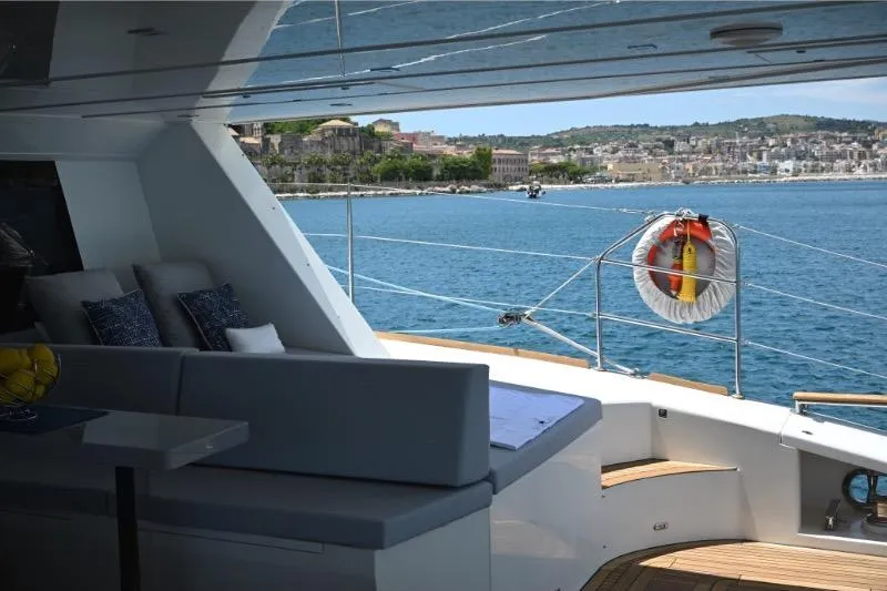  Yacht Photos Pics Luxurious Sunreef 74 yacht interior with ocean view, 2015 model.