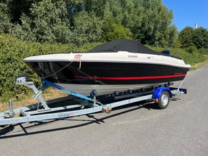 2021 Bayliner VR4 Bowrider OB