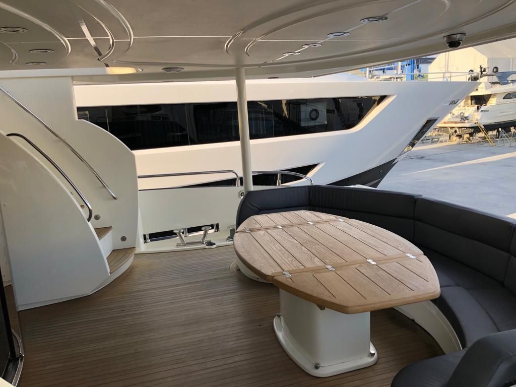 2005 Sunseeker 104 
