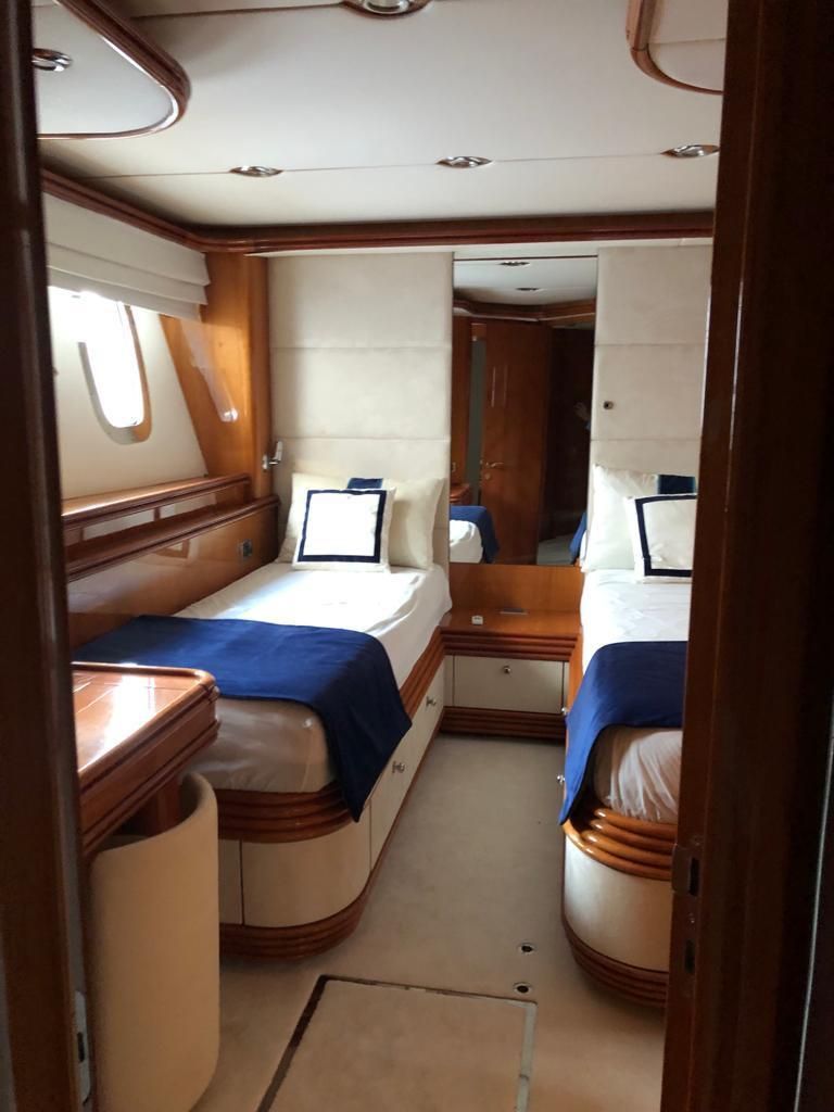 2005 Sunseeker 104 