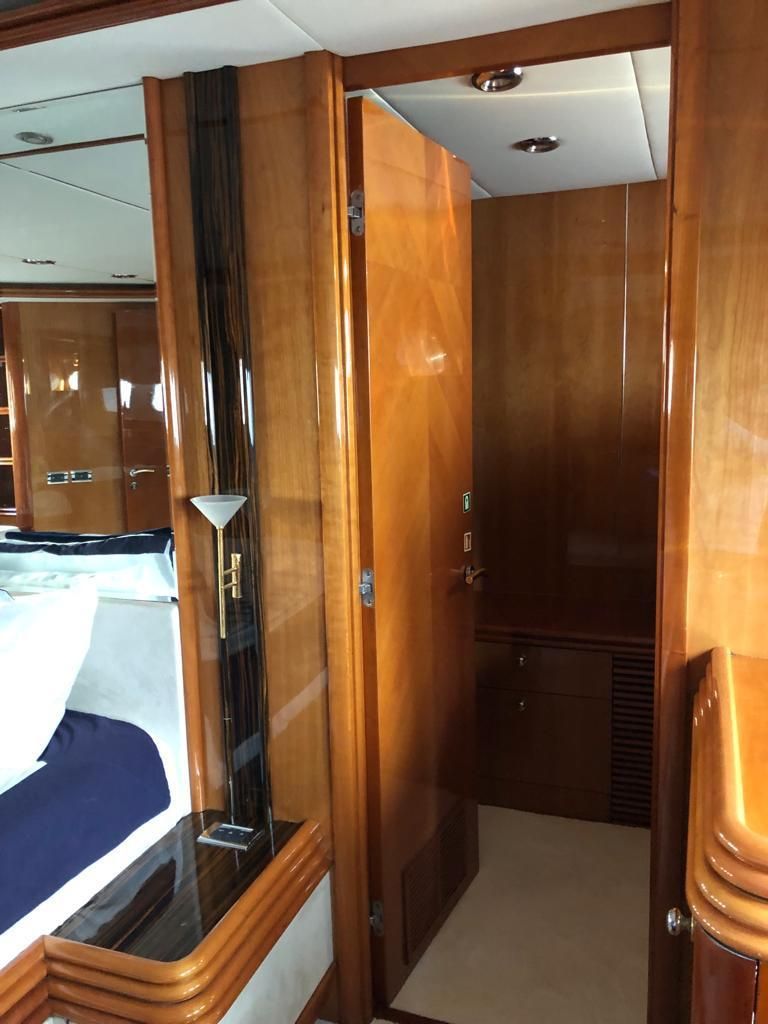 2005 Sunseeker 104 