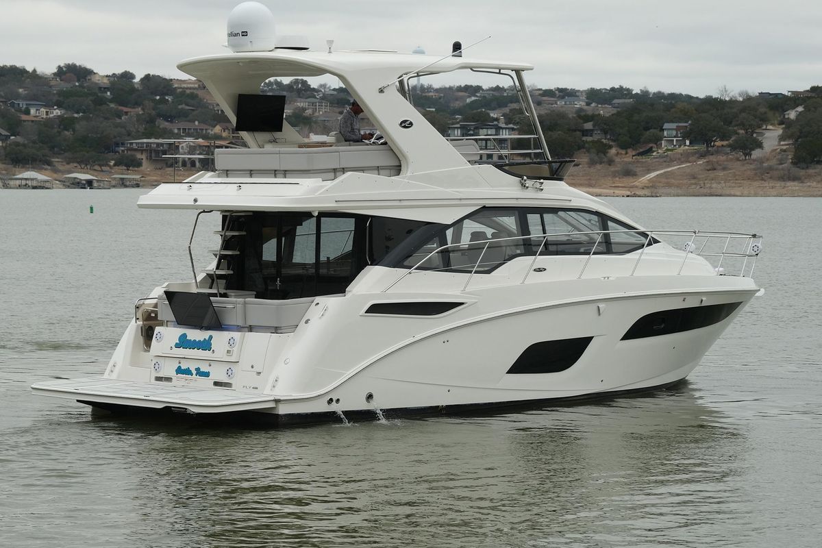 2018 Sea Ray 46 