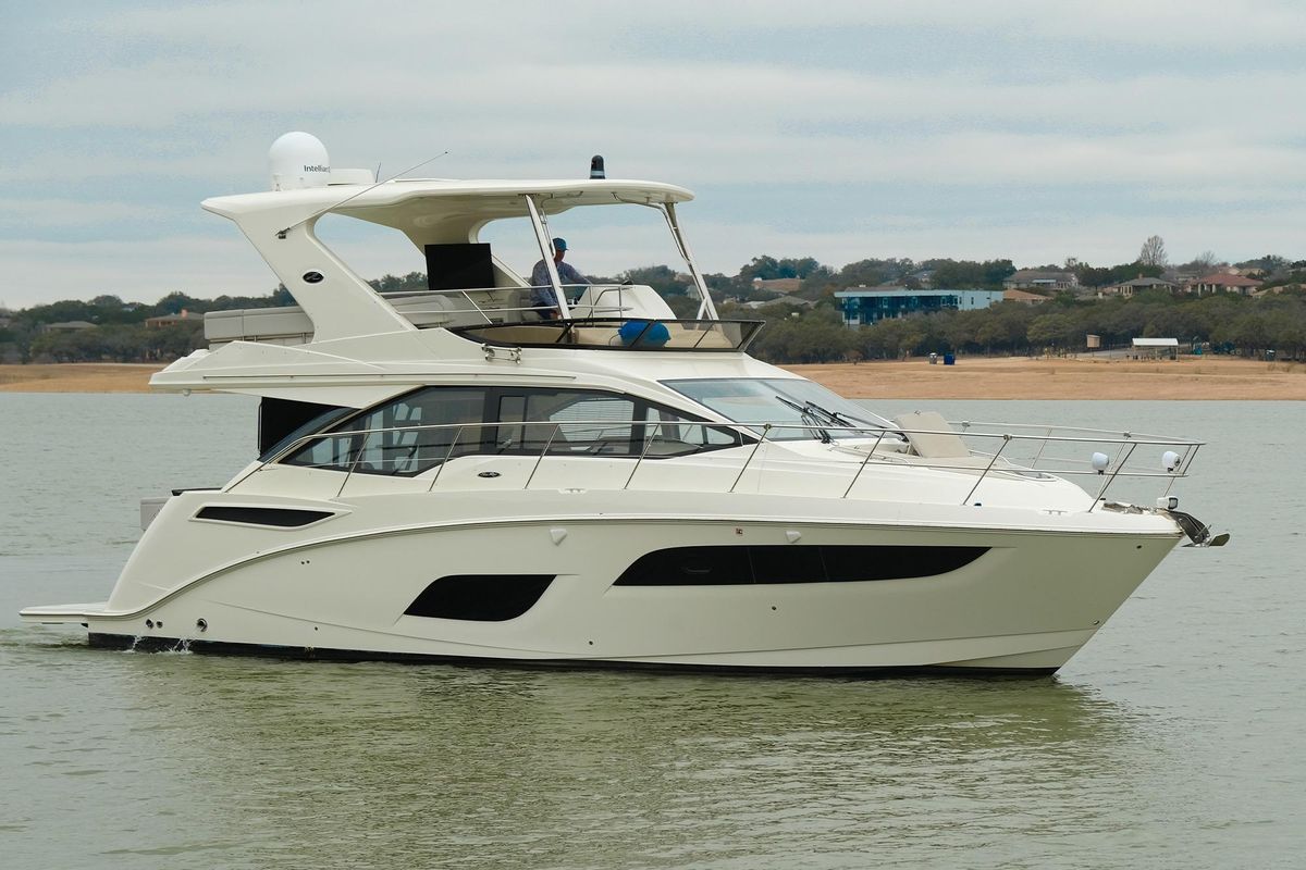 2018 Sea Ray 46 