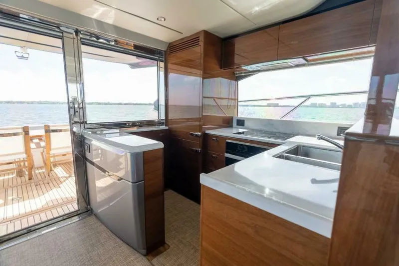 C2 Yacht Photos Pics 2020 Princess V65 - C2