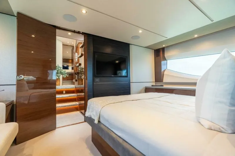 C2 Yacht Photos Pics 2020 Princess V65 - C2