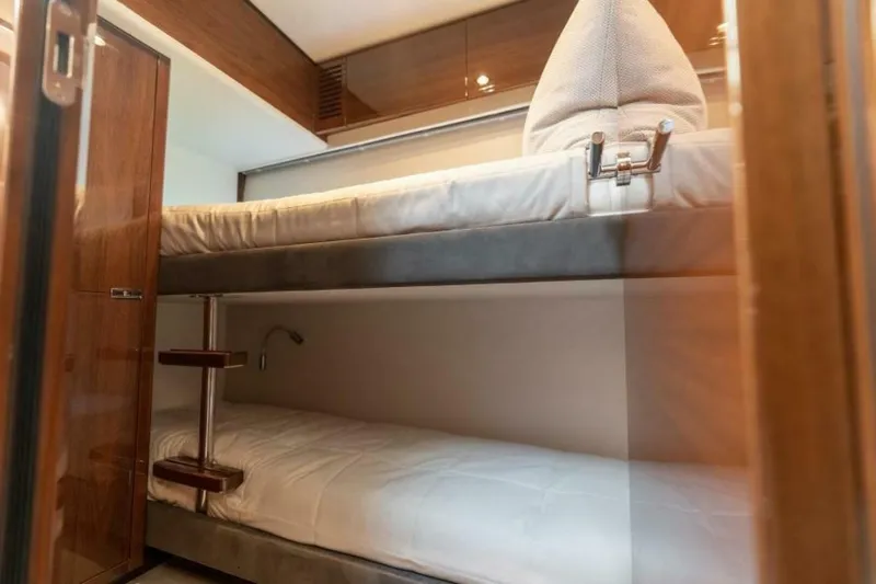 C2 Yacht Photos Pics 2020 Princess V65 - C2