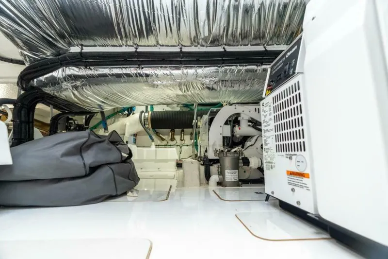 C2 Yacht Photos Pics 2020 Princess V65 - C2