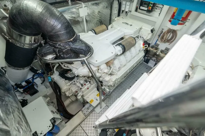 C2 Yacht Photos Pics 2020 Princess V65 - C2