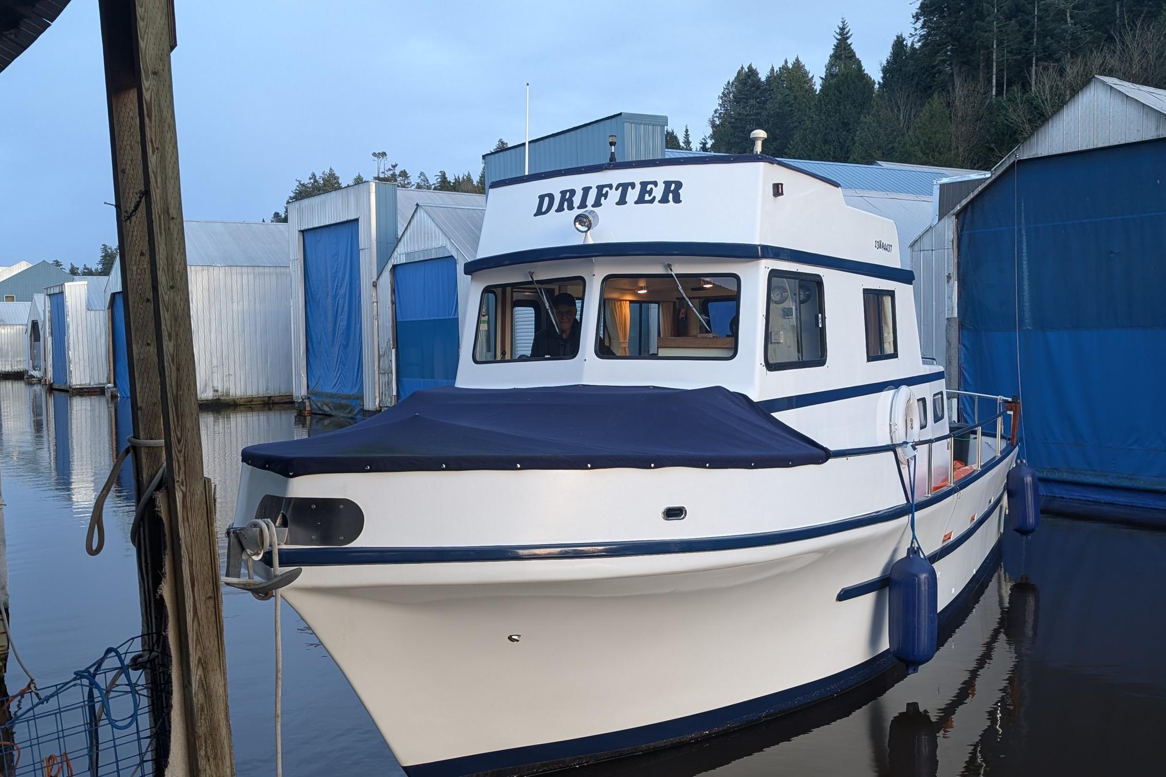 Custom 30 Trawler