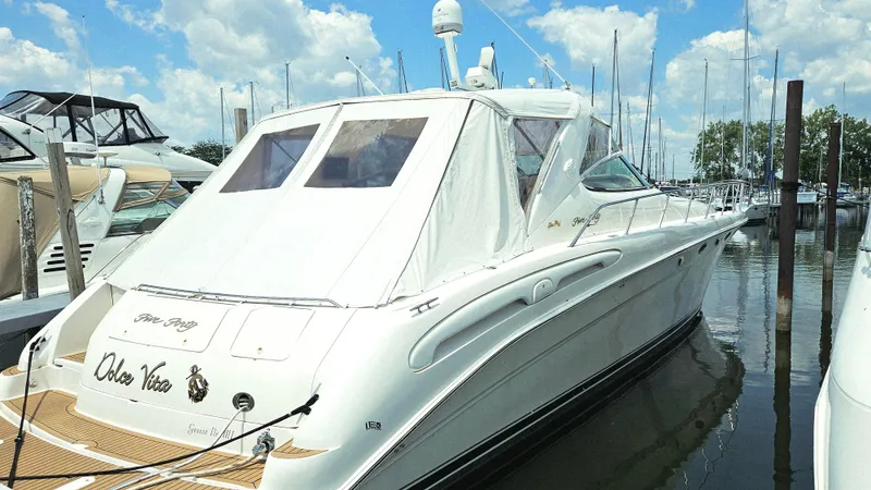 Dolce Vita Yacht Photos Pics 