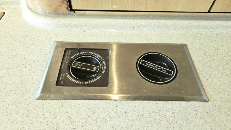 Dolce Vita Yacht Photos Pics 