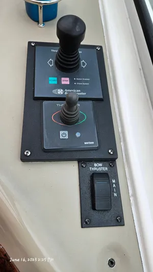 Dolce Vita Yacht Photos Pics 