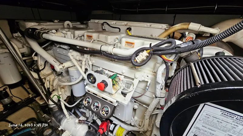 Dolce Vita Yacht Photos Pics 