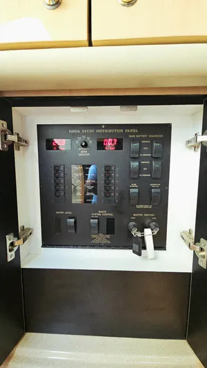 Dolce Vita Yacht Photos Pics 