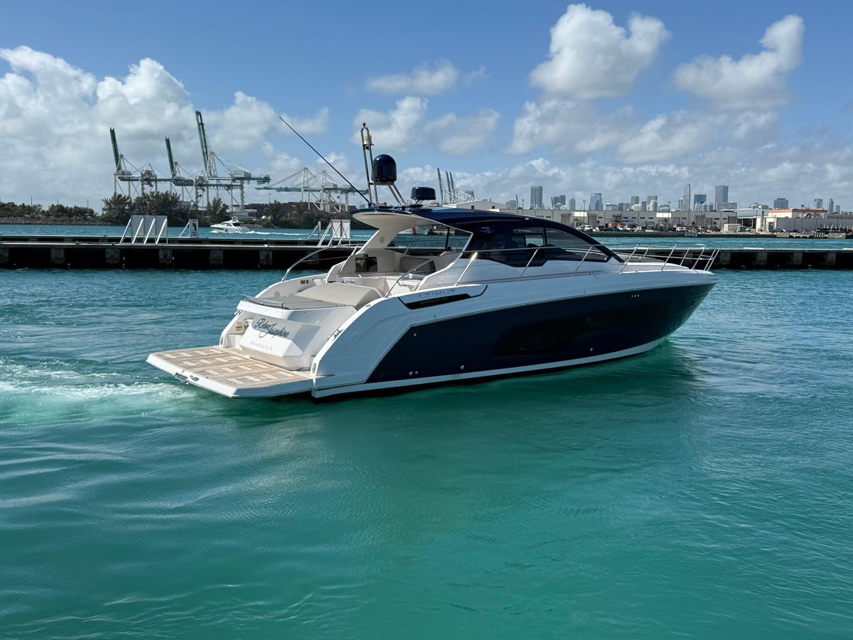 2022 Azimut 45 