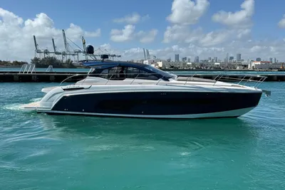 2022 Azimut Atlantis 45