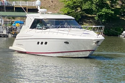 Regal 42 Sport Coupe