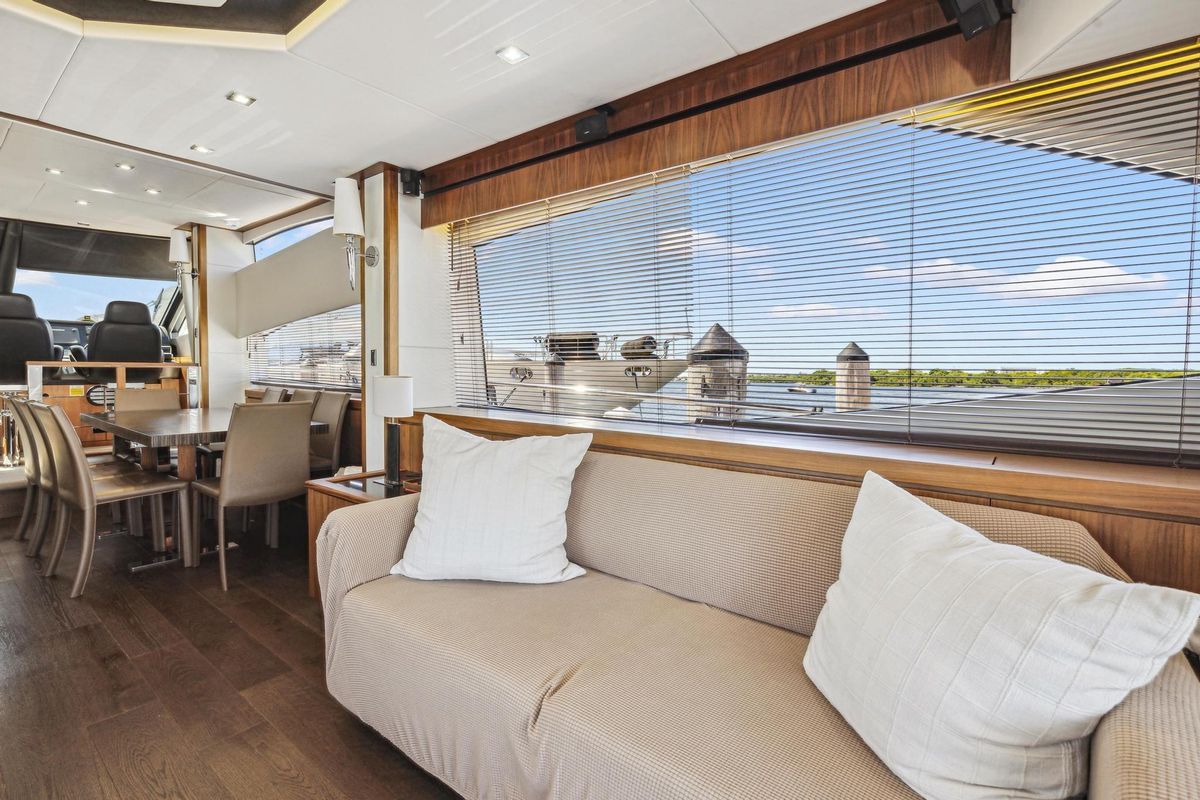 2014 Sunseeker 73 