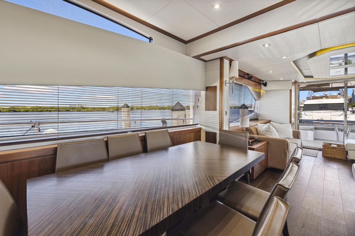 2014 Sunseeker 73 