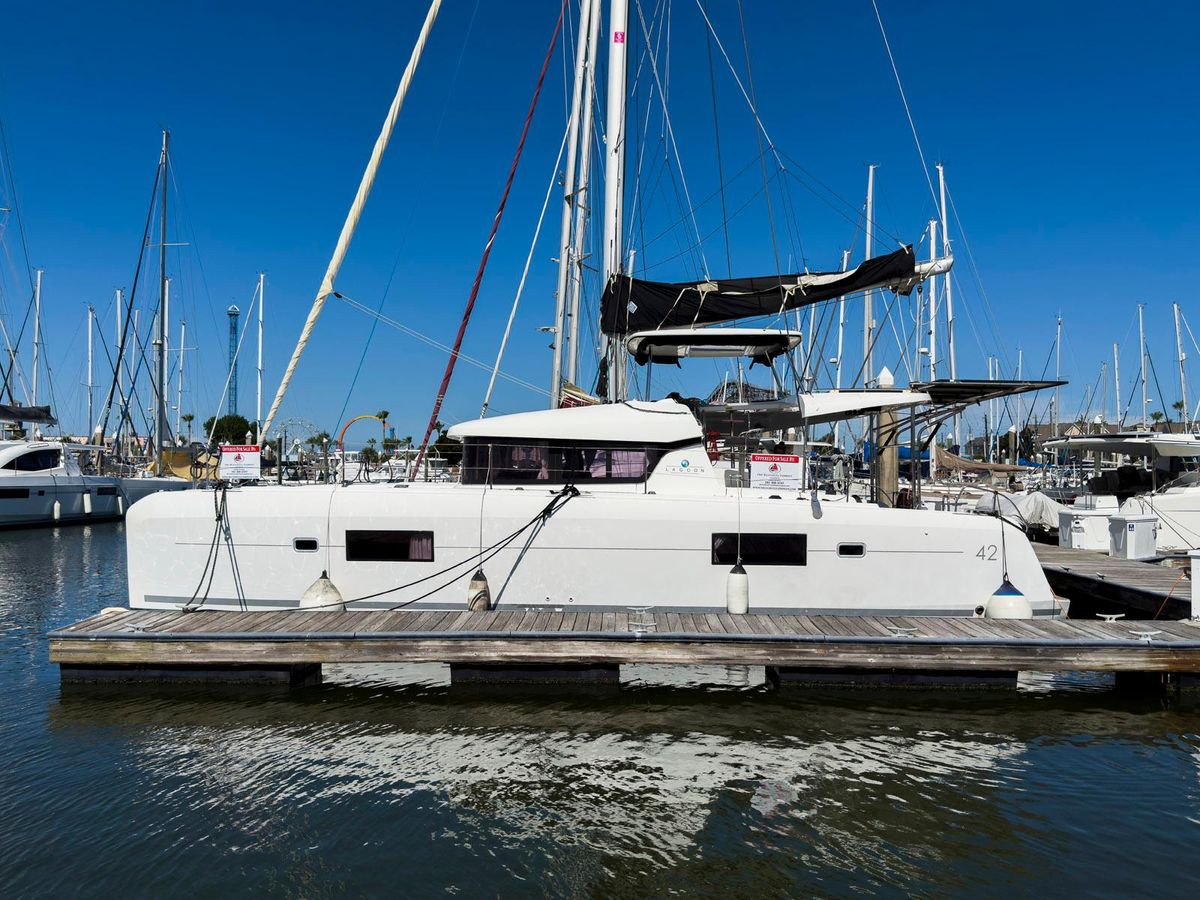 2017 Lagoon 42 