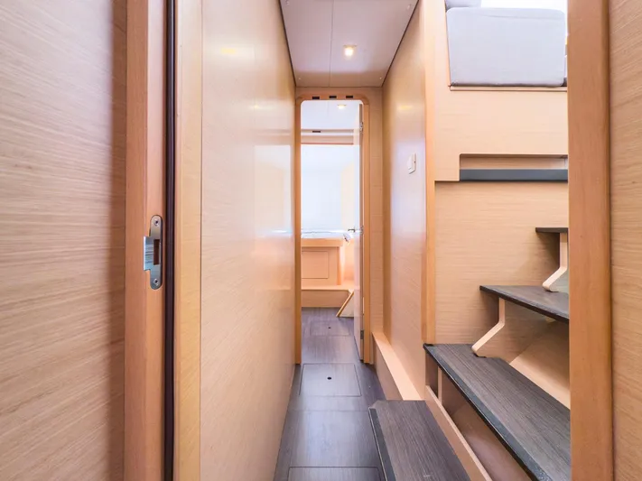 Blue Pearl Too Yacht Photos Pics 