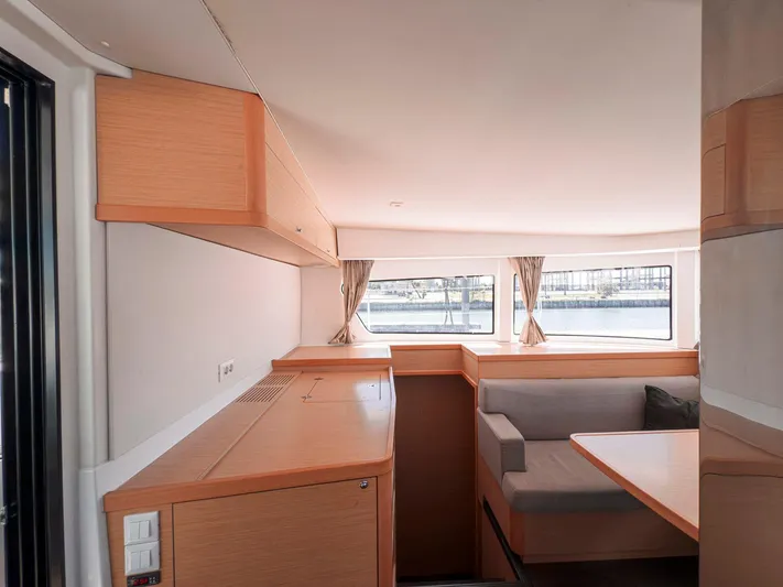 Blue Pearl Too Yacht Photos Pics 