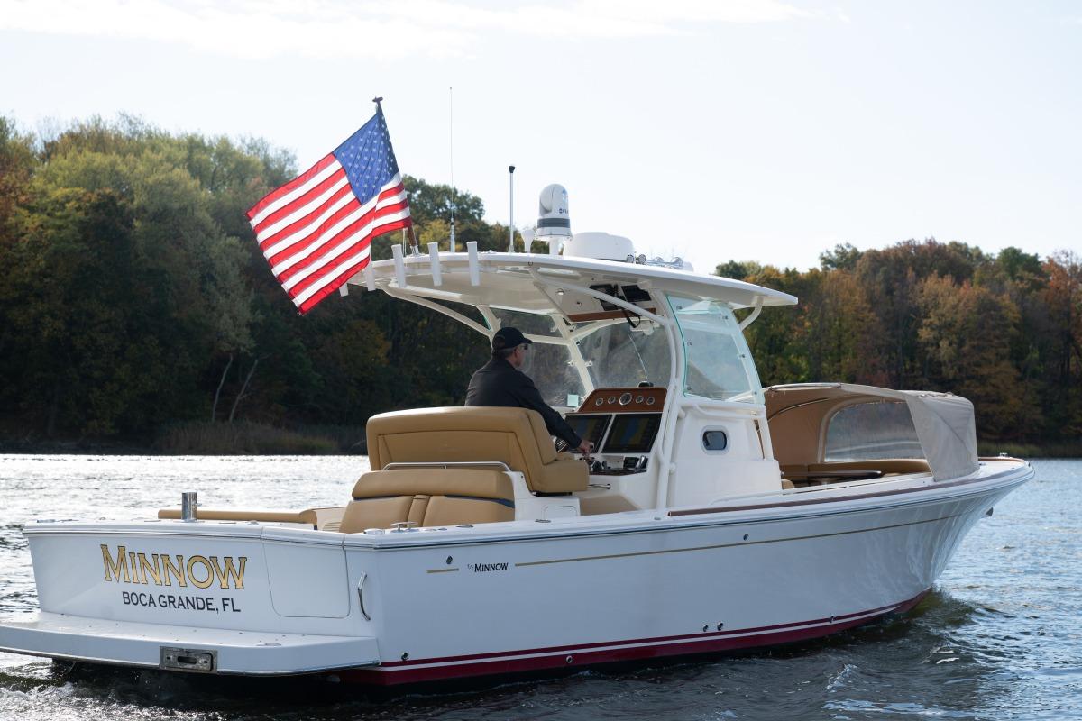 Hunt Yachts 32 Center Console