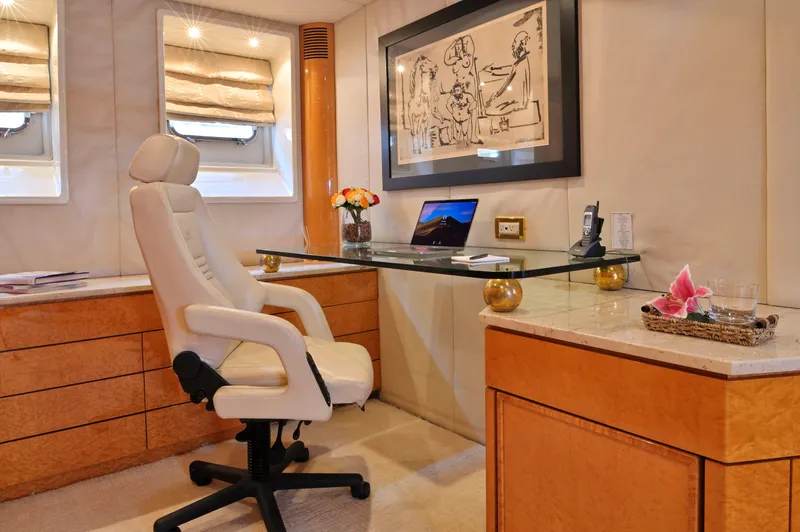 Moonraker Yacht Photos Pics Luxurious office space on 1992 Norship Motoryacht with elegant decor and modern amenities.