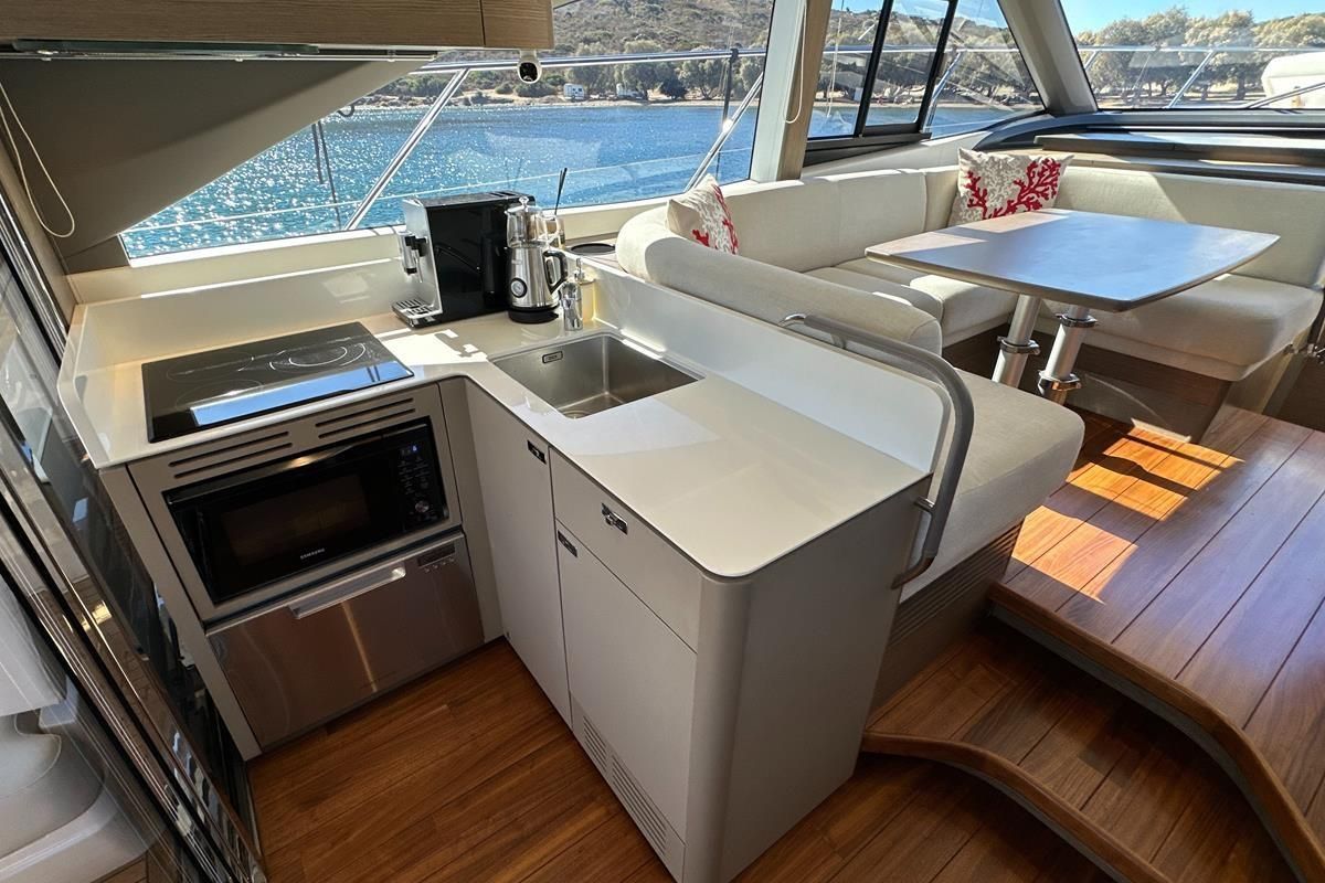 2023 Princess 47 