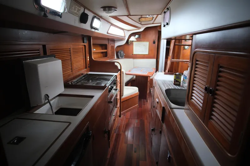 Sv Neshuma Yacht Photos Pics 