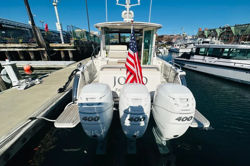 Jomo Yacht Photos Pics 