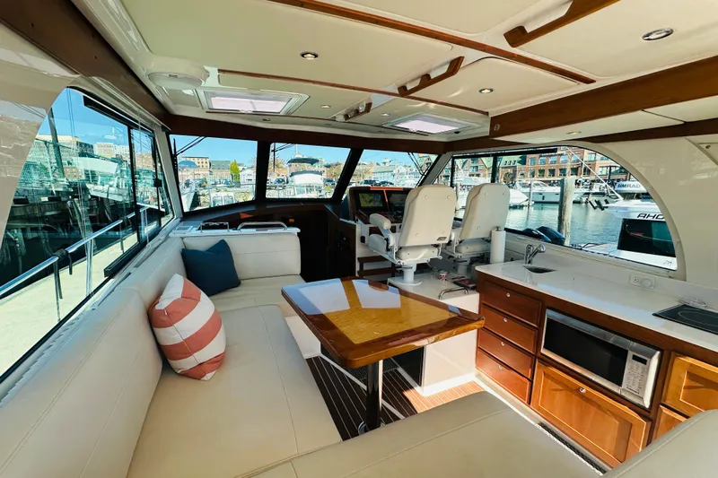 Jomo Yacht Photos Pics 