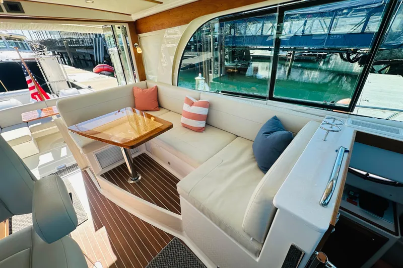 Jomo Yacht Photos Pics 