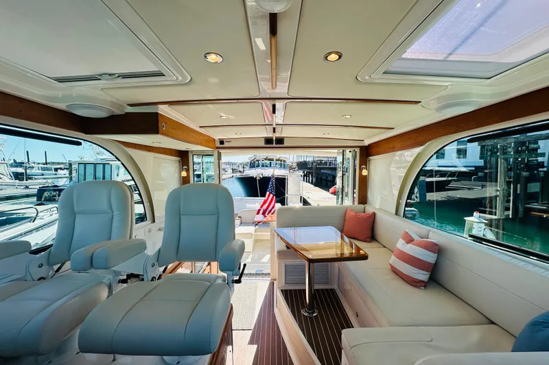 Jomo Yacht Photos Pics 