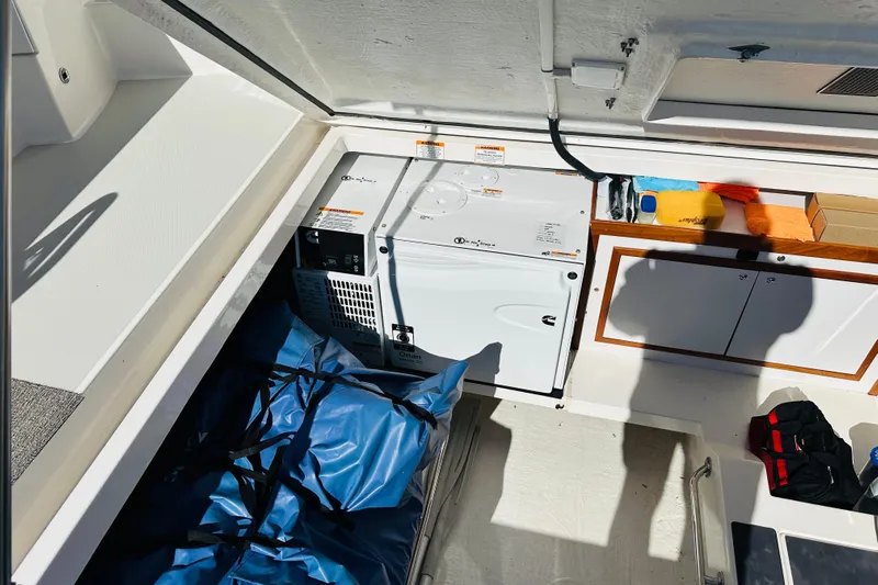 Jomo Yacht Photos Pics 