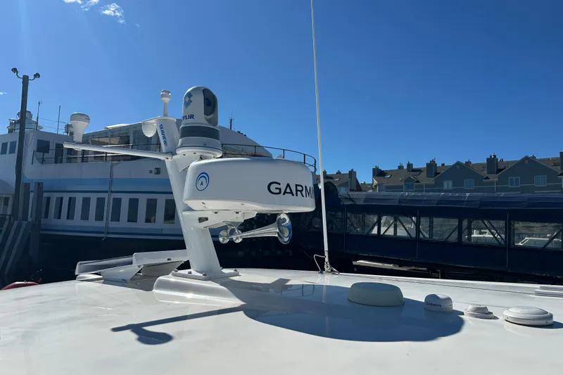 Jomo Yacht Photos Pics 