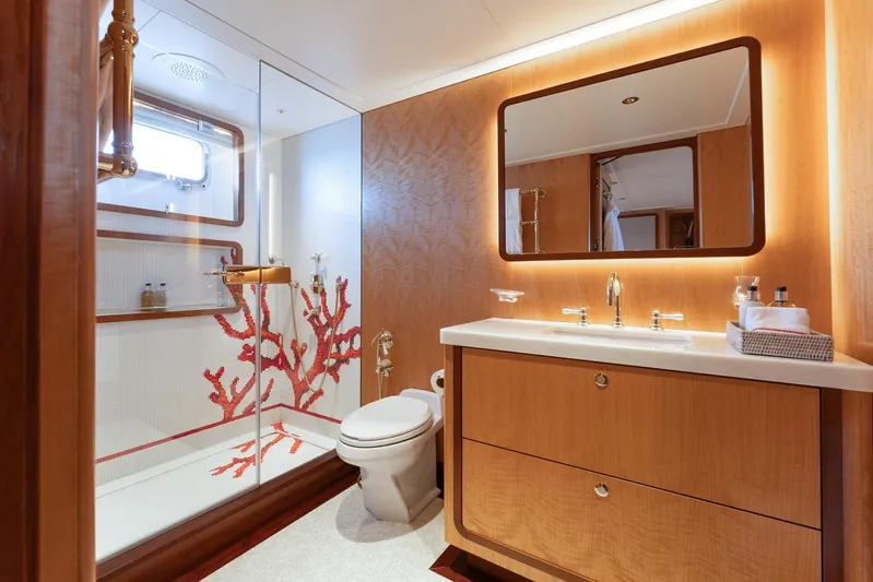 Synthesis 66 Yacht Photos Pics 