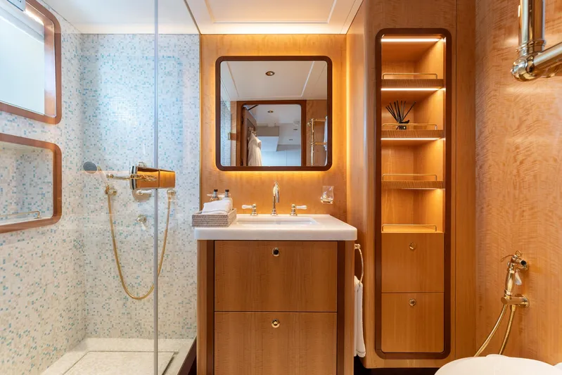 Synthesis 66 Yacht Photos Pics 